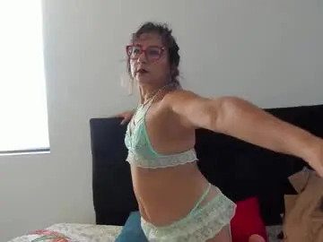 Chaturbate Sex Cam of emmilychevalier