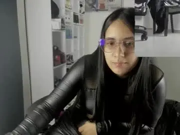 Chaturbate Adult Video Chat of queen_findom1