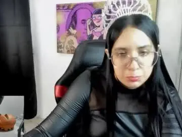 Chaturbate Adult Video Chat of queen_findom1