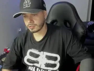 Chaturbate Adult Video Chat of ragnar_lothbrok77