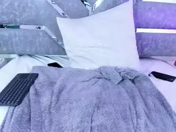 Chaturbate Nude Webcam of slut_milf_