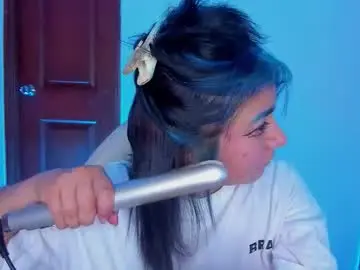 Chaturbate Live Sex Cam of sophievv