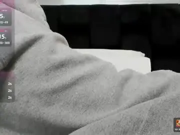 Chaturbate Live Sex Cam of adam_clay21