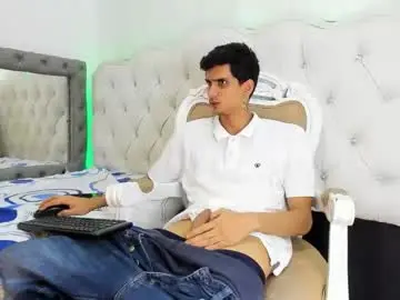 Chaturbate Sex Cam of andrew_fucker_