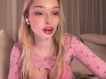 Chaturbate Live Sex Cam of hannaxlovex