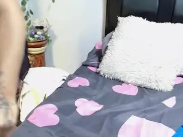 Chaturbate Live Sex Cam of samira_lennox