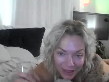 Chaturbate Adult Video Chat of yogimilflover