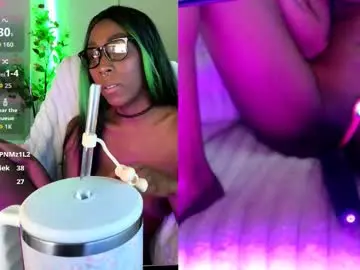 Chaturbate Live Sex Cam of alys_at_college
