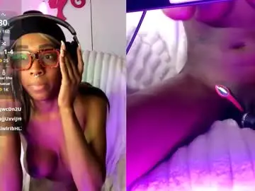 Chaturbate Free Live Porn of alys_at_college