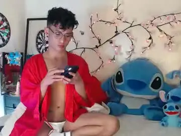 Chaturbate Live Sex Cam of bad_boy_in_bed