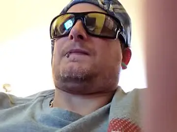 Chaturbate Live Sex of edwardaims_2please