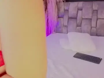 Chaturbate Adult Webcam of emmy_danielss