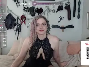 Chaturbate Best live sex cam show of mohawkmischief