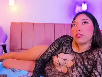 Chaturbate Live Sex Cam of emily_walker4