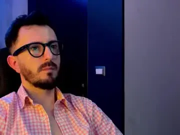 Chaturbate Live Sex Cam of sirmaxx1