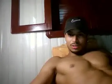 tomtresor from chaturbate