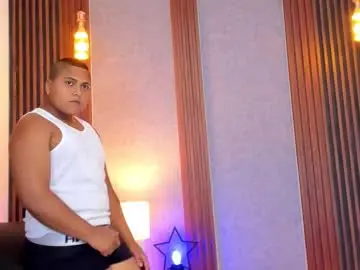 Chaturbate Live Porn of victor_flame_