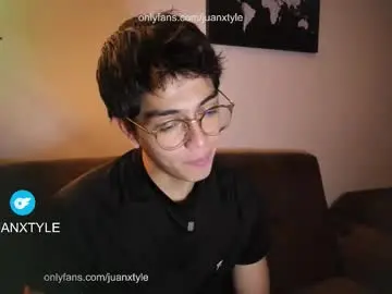 Chaturbate Private Sex Chat of juancamroom