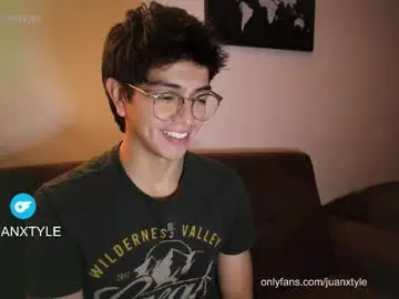 Chaturbate Nude Webcam of juancamroom