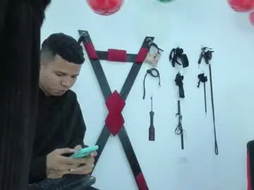 Chaturbate Watch Live Sex Cams of steven19_latinboy