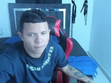 Chaturbate Adult Video Chat of steven19_latinboy