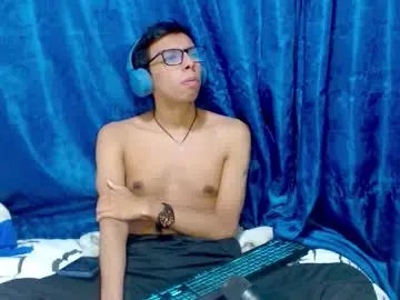 Chaturbate Adult Video Chat of dtwink0310