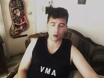 handsome_invictusiv from chaturbate