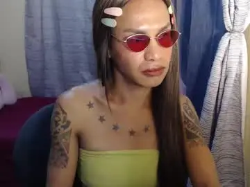 indaypakay_ts from chaturbate