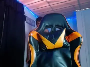 Chaturbate Live Sex Cam of adan_hudson