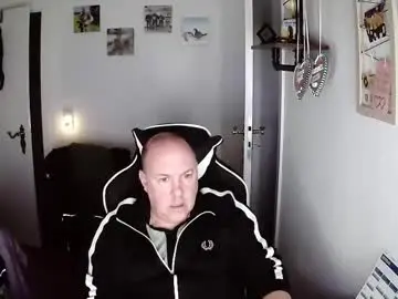 Chaturbate Live Sex Cam of iceoli123