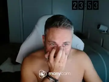 Chaturbate Live Sex Cam of mrdr0o0o