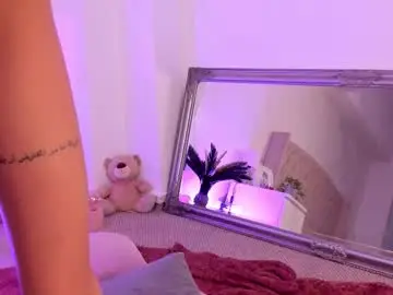 Chaturbate Best live sex cam show of chloeobril