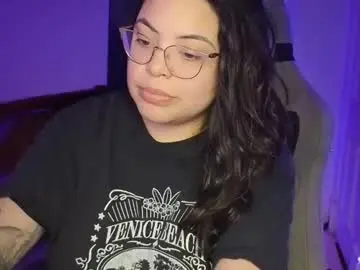 Chaturbate Best live sex cam show of drizzypeach602