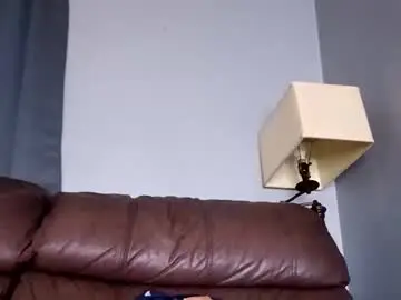 stickyredfunsize from chaturbate