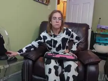 Chaturbate Live Sex Cam of linzy19
