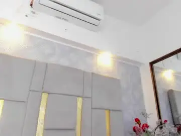 Chaturbate Watch Live Sex Cams of milasaenz1