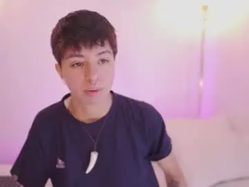 Chaturbate Sex Cam of tommy_buttercup