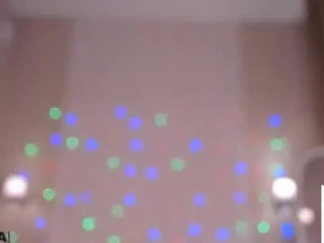 Chaturbate Live Sex Cam of helen_williamss