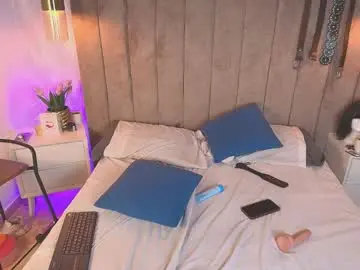 Chaturbate Free Live Porn of emely_606