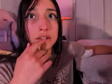 Chaturbate Free Porn Cam of evabellee