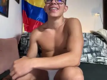 Chaturbate Free Porn Cam of joulianogreco1