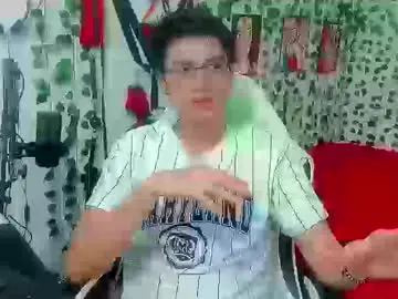 Chaturbate Live Porn of andy_gray01