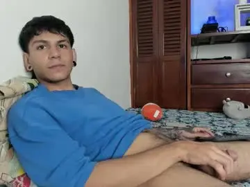 Chaturbate Watch Live Sex Cams of austin_falcon