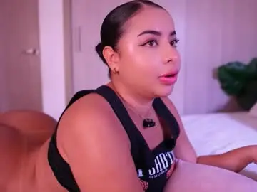 Chaturbate Live Sex Cam of emiily_bell