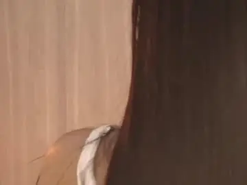 Chaturbate Nude Webcam of emily_sweett12