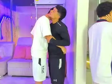 houseofwarrios from chaturbate