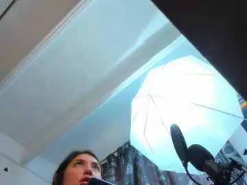 Chaturbate Private Sex Chat of emilyjangcandy_