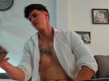 Chaturbate Free Live Porn of dantecummingss