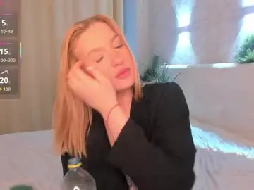 Chaturbate Adult Video Chat of hollyylee