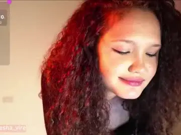 Chaturbate Nude Webcam of aresha_viree